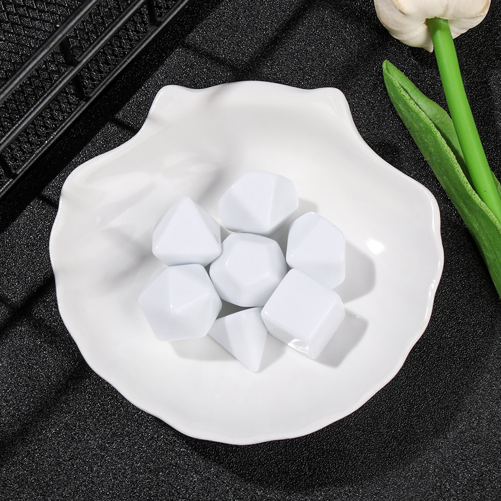 7 Pcs Set of Black White Blank - огляд і ціна Desk Setup Black